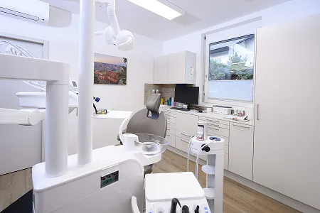 Neu renovierter Behandlungsraum 2