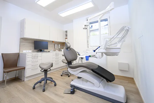 Neu renovierter Behandlungsraum 4